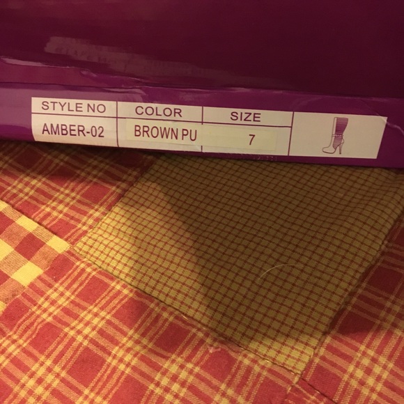 Size 7 Knee High Brown Boots - Picture 3 of 7